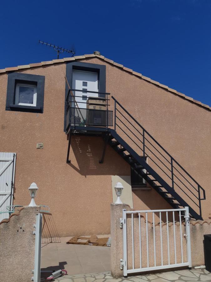Le Clos D'Amandine Apartment Salleles-d'Aude Exterior photo