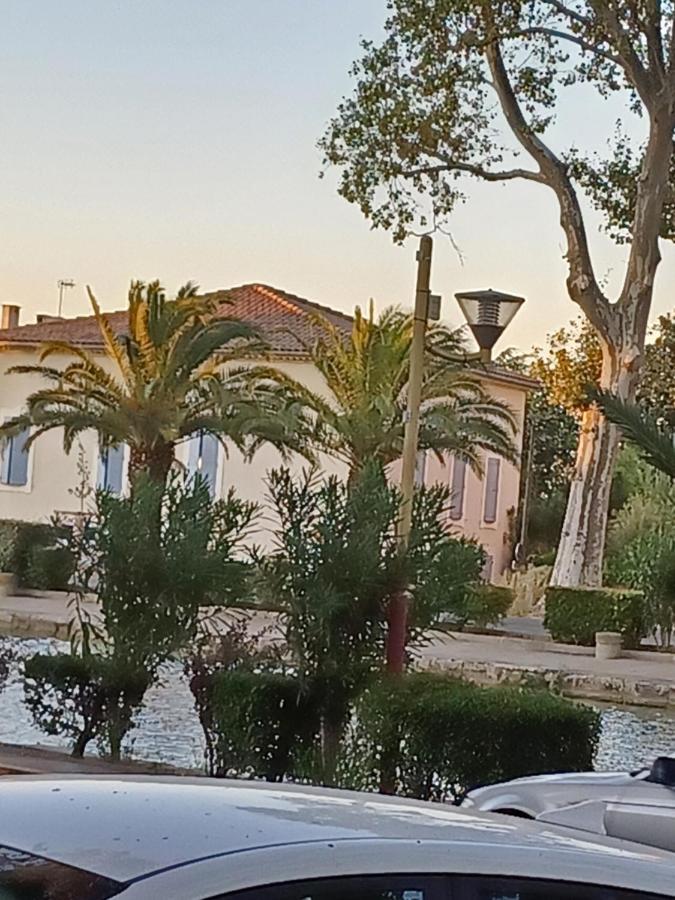 Le Clos D'Amandine Apartment Salleles-d'Aude Exterior photo